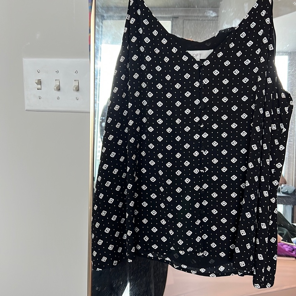 Patterned Button V neck Camisole